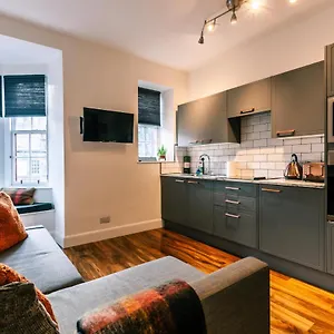 writers-apartment.edinburghhotelsuk.org/
