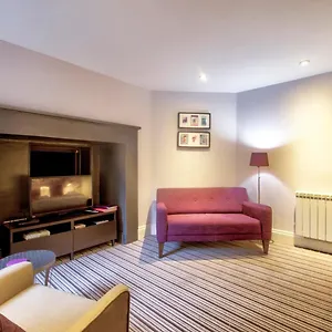 guestready-elegant-1bed-apartment-in-old-town-edinburgh.edinburghhotelsuk.org/