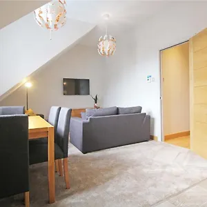 hunters-walk-luxury-central-chester-apartment-free-parking.hotelsin-chester.com/